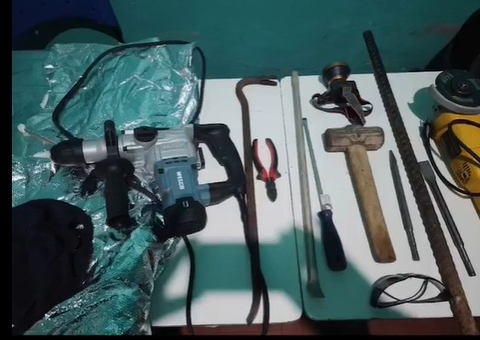 AO VIVO: Criminosos tentam roubar banco em Manicoré