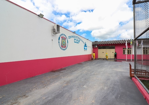 Detenta morre após ficar ferida em briga no presídio feminino de Manaus