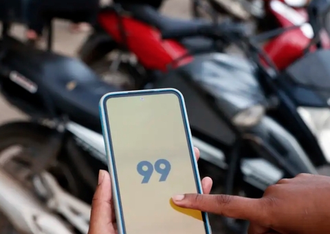 Plataforma 99 deve indenizar passageira por acidente em Manaus