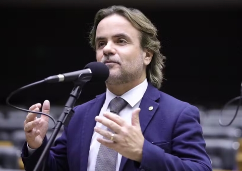 Deputados propõem PEC para baixar idade mínima de candidatos à Presidência