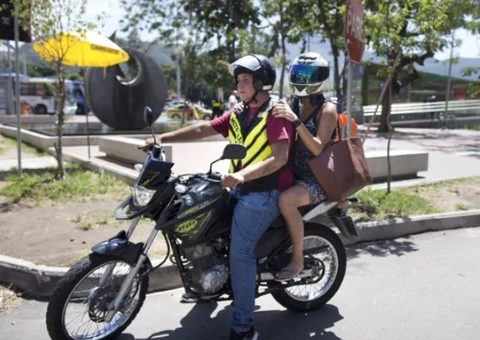 Justiça proíbe Prefeitura de Tefé de multar motoristas de app