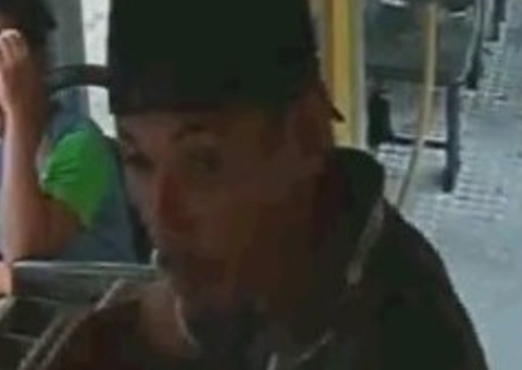 Polícia procura suspeito de assaltar 7 ônibus e rotas em Manaus; denuncie