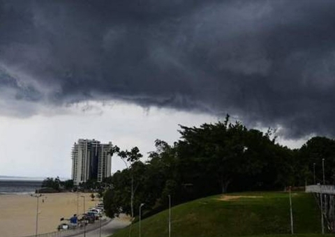 Chuvas e risco de quedas de árvore; veja como fica o clima hoje no Amazonas