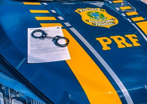 PRF prende três foragidos durante fiscalizações em estradas no Amazonas