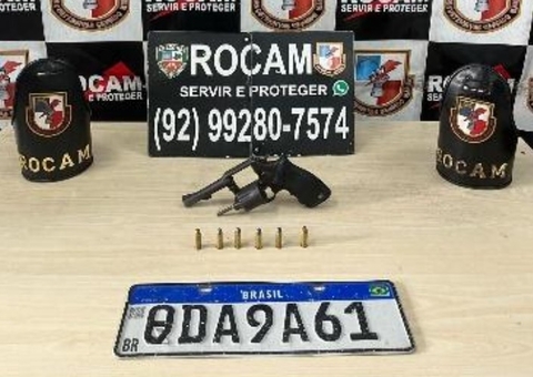 Trio é preso com carro roubado e arma após arrastão na Cidade de Deus