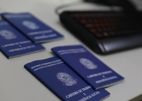 Sine Manaus tem 167 vagas abertas do ensino fundamental ao superior