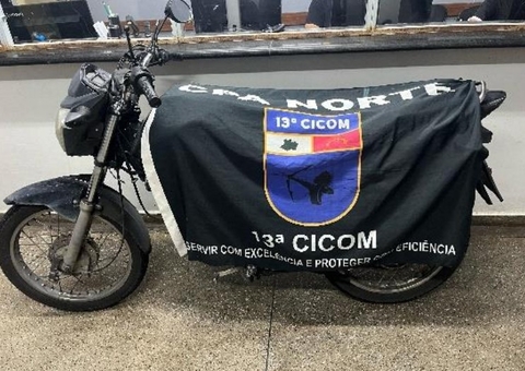 Adolescente é apreendido por assaltar motociclista de app em Manaus