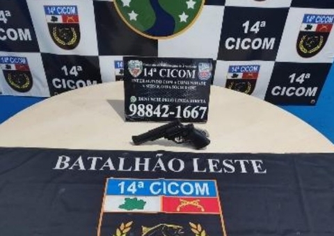 Marido é preso ao ameaçar esposa com arma falsa no Tancredo Neves