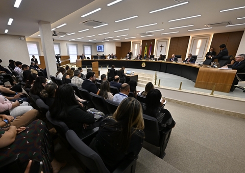 TCE-AM reprova contas e multa gestores de Juruá e Caapiranga