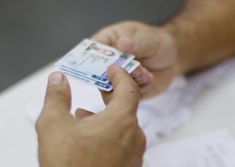 Migrantes são convocados para retirada de Registro Nacional Migratório em Manaus