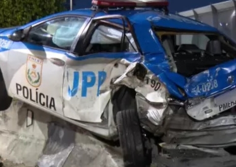 Militar do Exército perde o controle, bate em viatura e mata PM atropelada