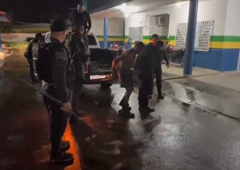 'Coca' e 'Bacural' são presos com arsenal de guerra escondido em Coari