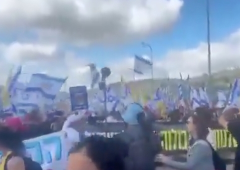 Milhares de israelenses protestam contra Netanyahu em Jerusalém