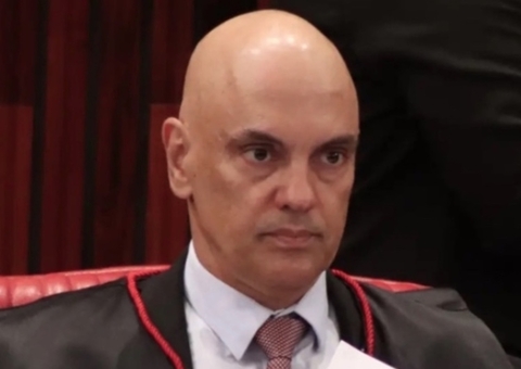 Moraes manda Meta e X enviarem à PF dados de contas de Allan dos Santos