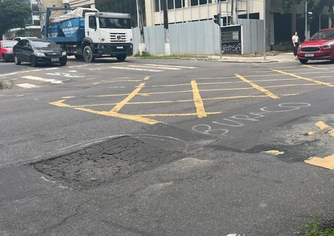 Águas de Manaus é multada em R$ 511,5 mil por falhas na recomposição asfáltica