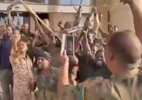 Exército do Sudão retoma Palácio Presidencial em Cartum; vídeo mostra comemoração