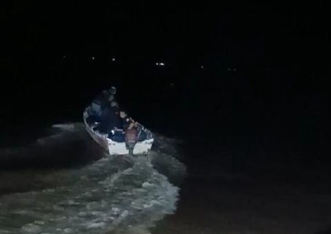 Corpo de homem é achado boiando no Rio Solimões em Manacapuru