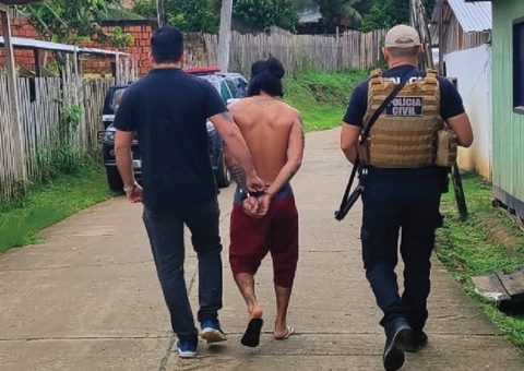 Homem que arrastou mulher e a estuprou após ameaçá-la com faca é preso no Amazonas
