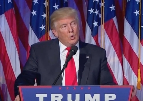 Trump reage a críticas às tarifas e pede que americanos não sejam 'fracos'