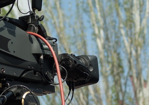 Petrobras oferece R$ 20 mil em bolsas para jornalistas; saiba como participar da seleção