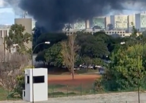 Esplanada dos Ministérios: incêndio em prédio anexo do MEC é controlado