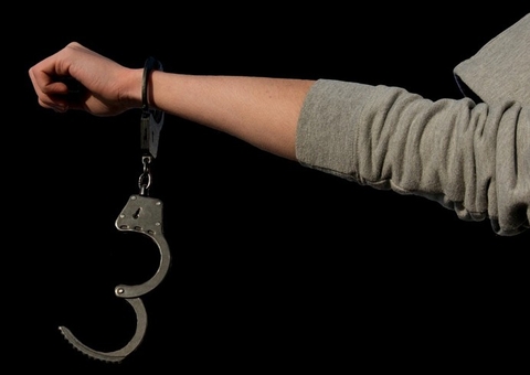 Após fuga frenética, Nikito é preso com armas e drogas em Novo Airão