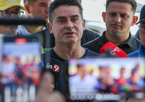 Prefeito de Manaus avalia fim do uso de dinheiro em espécie em ônibus; entenda