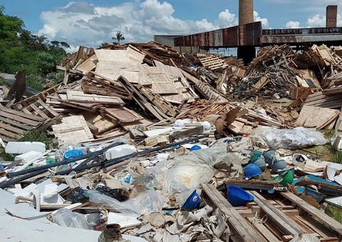 Olaria é multada por descarte irregular em área de preservação em Cacau Pirêra
