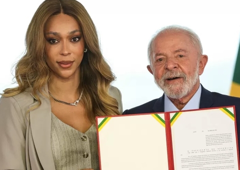 Lula diz que Brasil vai cobrar EUA por mudança de gênero em visto de Erika Hilton
