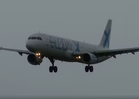 Mais 80 brasileiros deportados dos EUA chegam ao Brasil