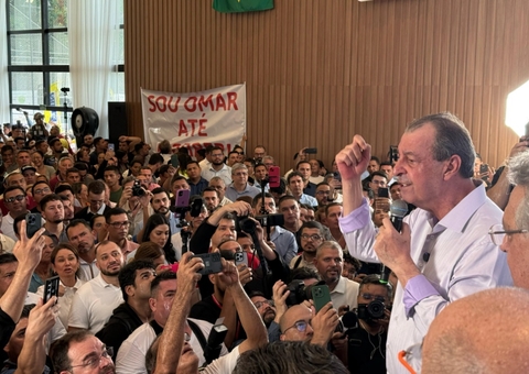 Omar Aziz comanda evento político em Manaus com apoio de diversas lideranças