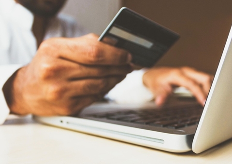 TJAM mantém condenação de banco por confundir consumidor com cartão consignado que parecia empréstimo