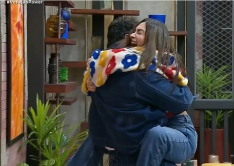 Francine e Júnior vencem 1ª Prova dos Casais do Power Couple