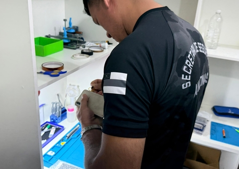 Homem é preso suspeito de desbloquear celulares roubados no Alvorada