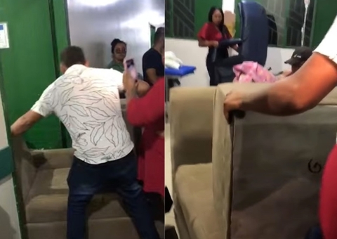 Filho fica desesperado ao ver pai sem leito e leva sofá para hospital no PA