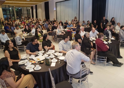 Profissionais contábeis e empresários de Manaus debatem impactos da reforma tributária