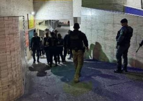 "Cliente" é preso ao sair de motel após fazer programa com garota de 15 anos no Jorge Teixeira