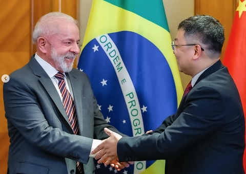 China vai investir R$ 27 bilhões no Brasil, anuncia Lula em Pequim