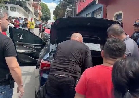 AO VIVO: Homem é assassinado dentro de veículo no bairro da Compensa