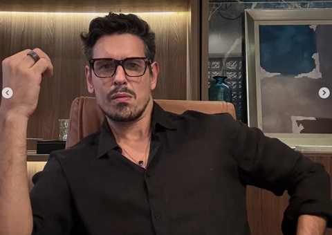 João Vicente diz que cantor internacional curte suas fotos: "Pegaria ele"