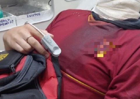 Estudante é esfaqueado dentro de escola em Manaus