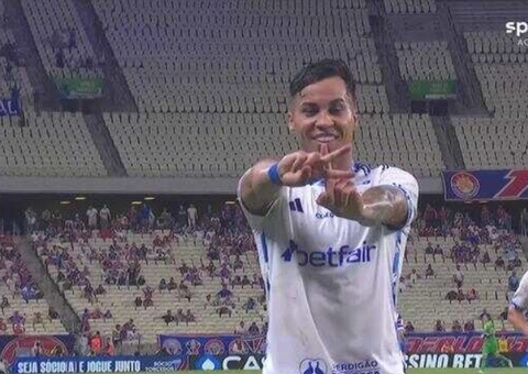 Cruzeiro vence Fortaleza no Castelão e encosta nos líderes do Brasileiro