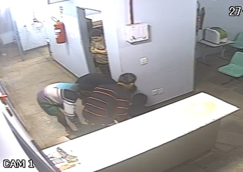 AO VIVO: Tentativa de Rebelião em Nova Olinda do Norte é frustrada por investigadora