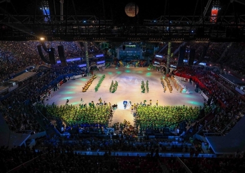 Menores de 10 anos são proibidos nas galeras do bumbódromo; veja regras