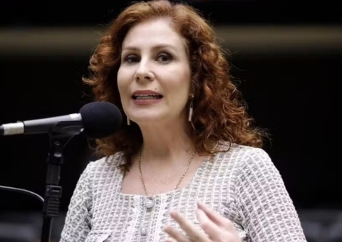 Condenada pelo STF, Carla Zambelli deixa o país e fala em tratamento médico