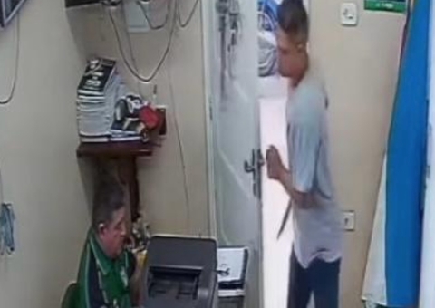 Justiça mantém preso professor que atacou diretor de escola em Manacapuru