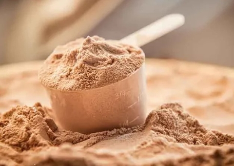 Anvisa manda recolher lote de Whey Protein: ‘risco à saúde’