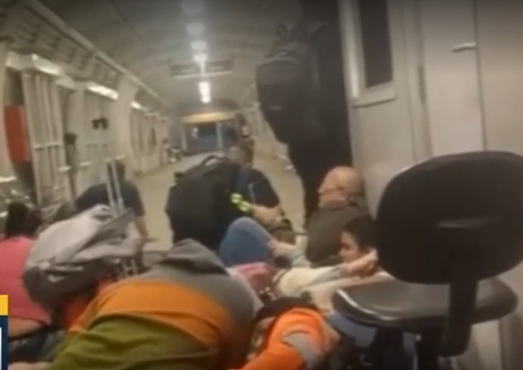 Passageiro e motorista são baleados dentro de ônibus durante operação no RJ