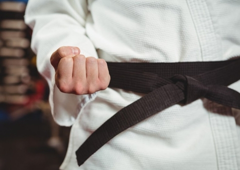 Professor de jiu-jitsu é preso por estuprar cinco crianças em Humaitá