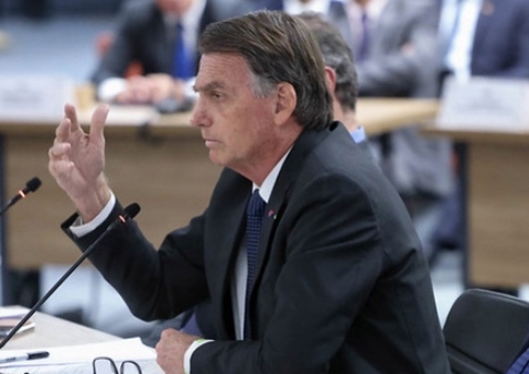 Imprensa internacional chama de 'histórico' julgamento de Bolsonaro no STF